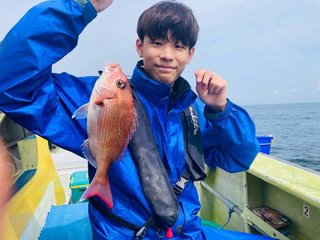 ハナダイ