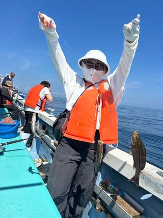 シマアジ
