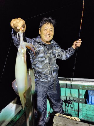 シロイカ