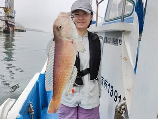 シロアマダイ