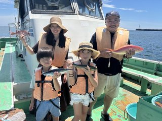 ハナダイ