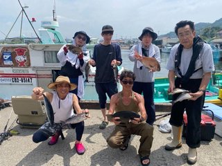 シマアジ