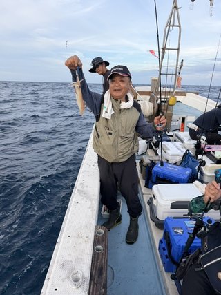 シロイカ