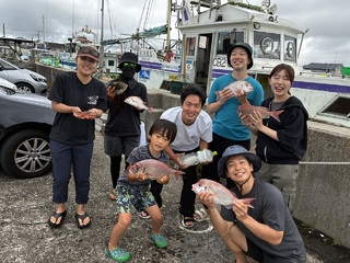 ハナダイ