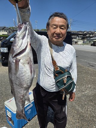 アラ