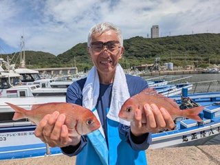 ハナダイ