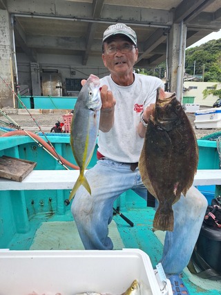 シマアジ